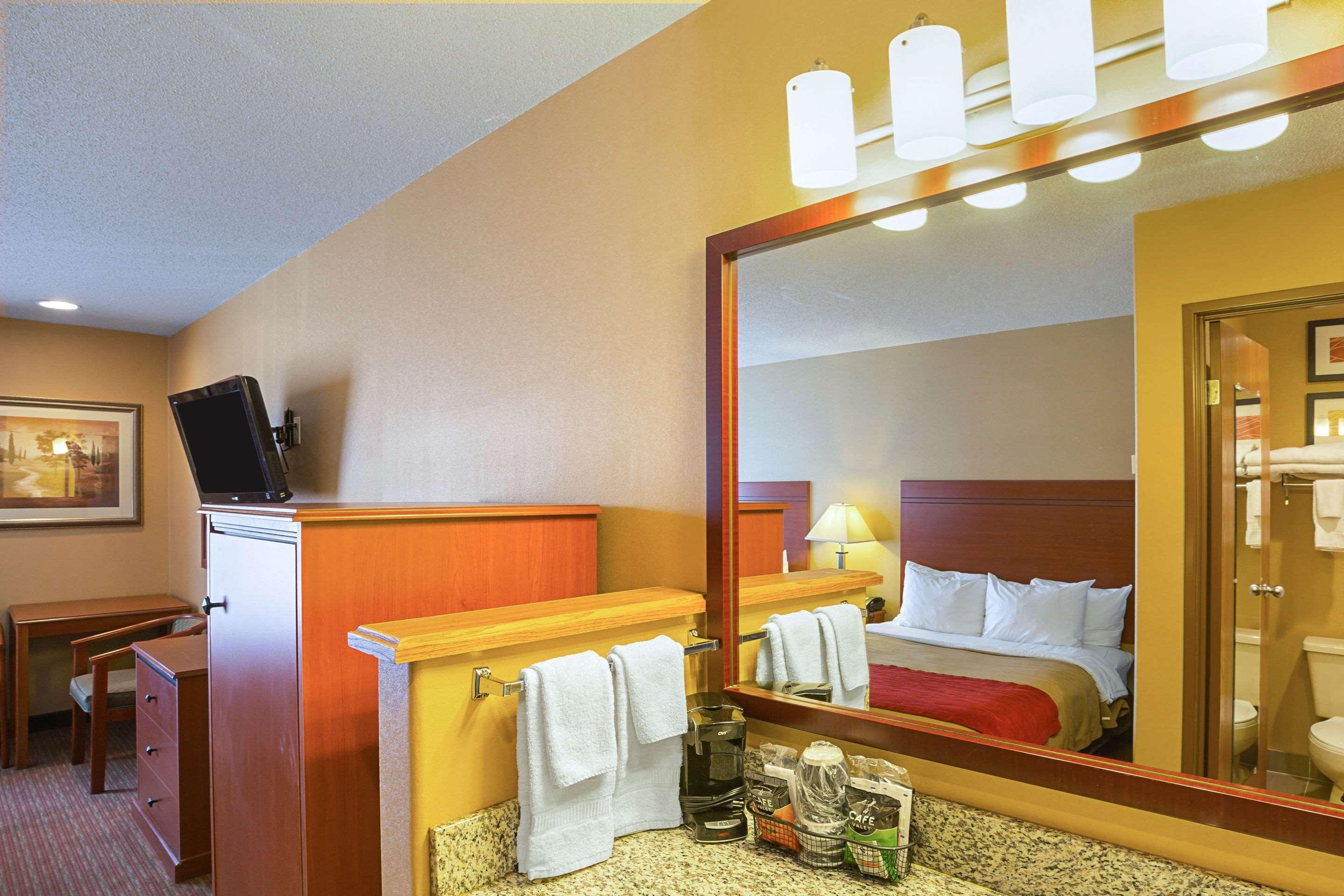 Quality Inn York Exterior photo