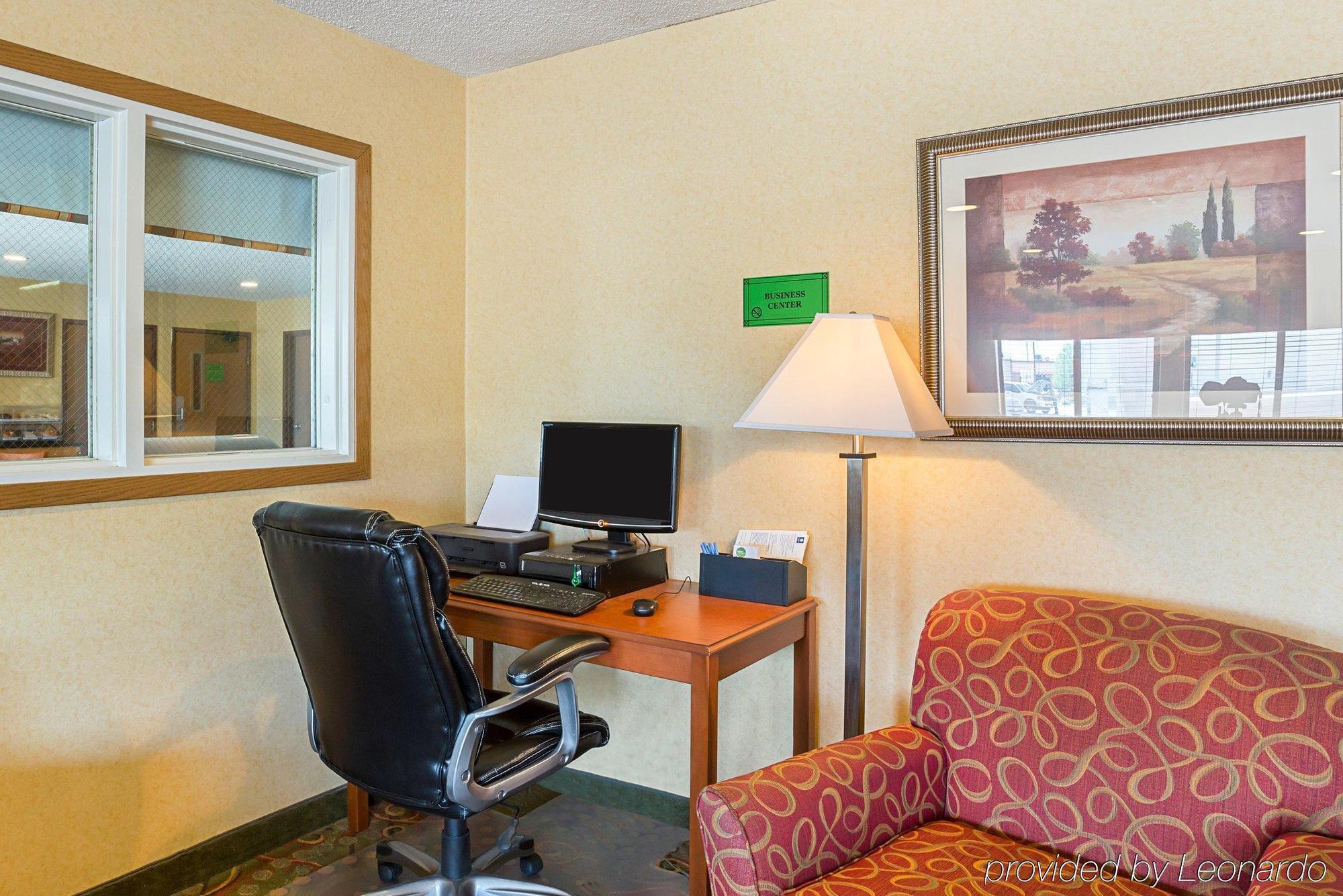 Quality Inn York Exterior photo